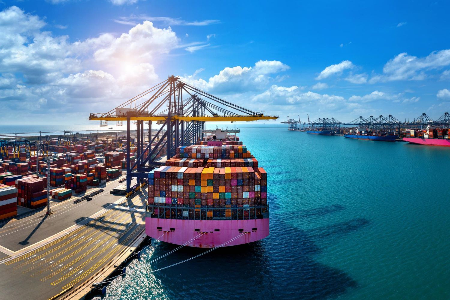 Step-by-Step Freight Forwarding Process from Dubai | Simple Guide for 2025